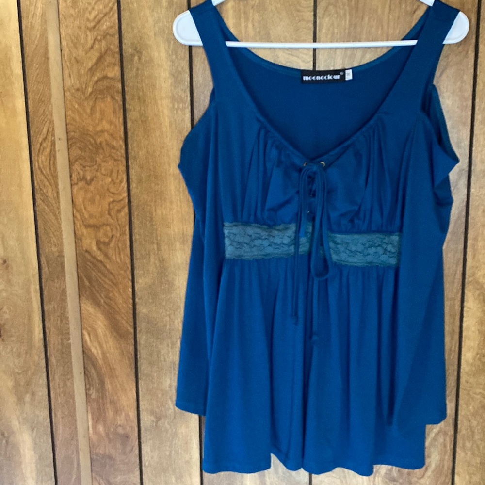 Blue top